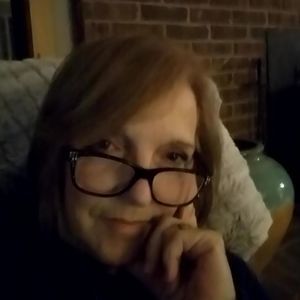 Meet your Posher, Eve